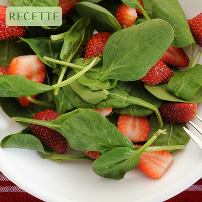 Salade d'épinard, fraises et menthe fraîche