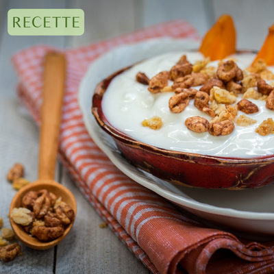 Abricots rôtis avec yaourt au soja et muesli croquant